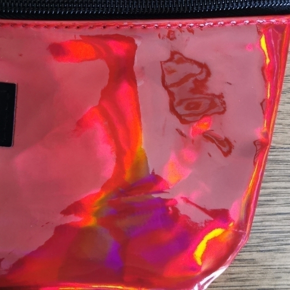 PINK Victoria's Secret Irridescent Red Fanny Pack New - Picture 4 of 9